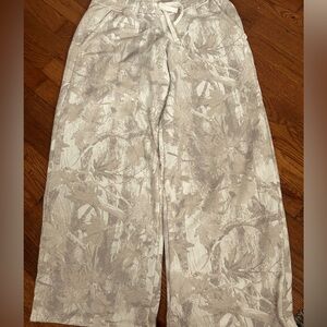 Hollister Cream Leaf Print Drawstring Pants